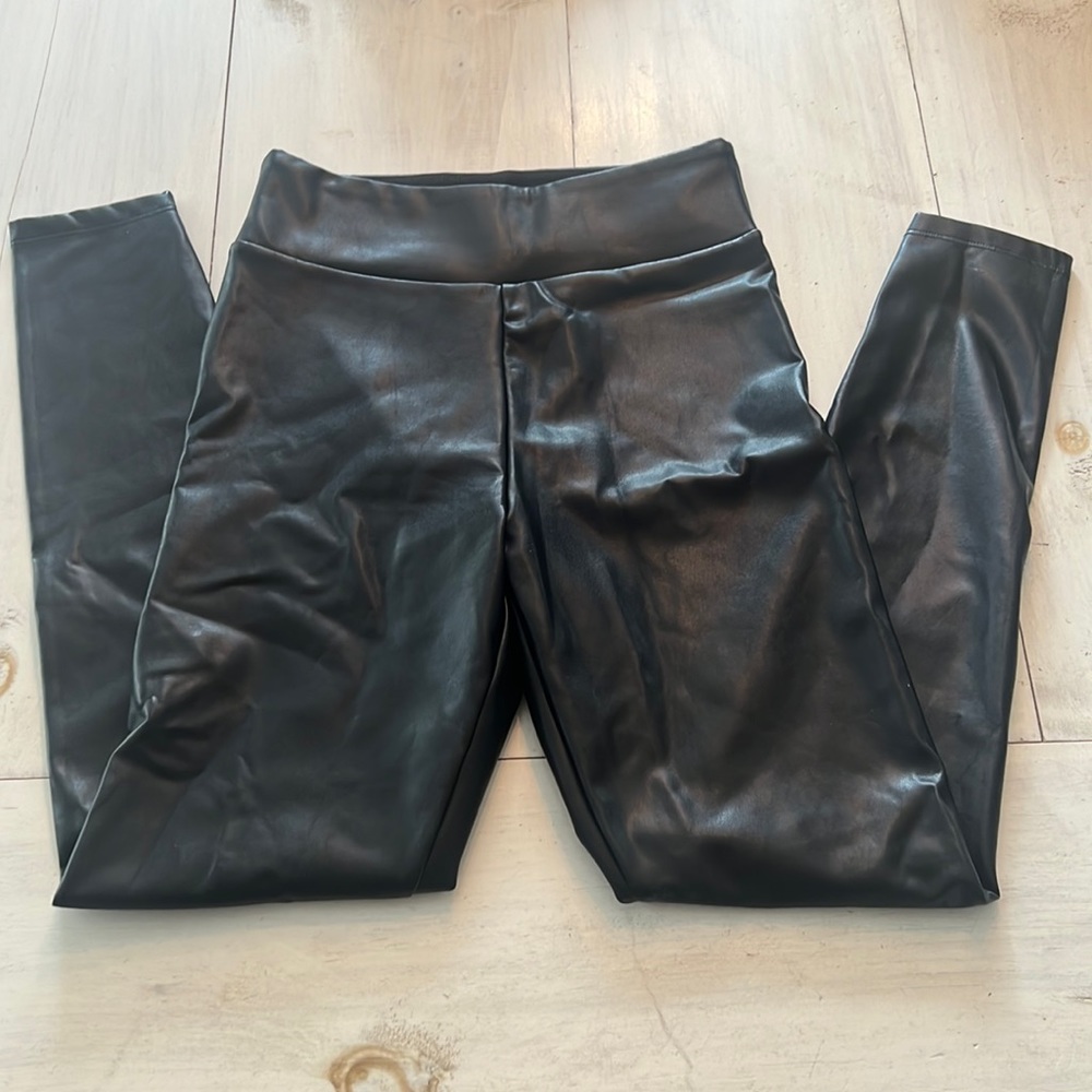 Abercrombie Vegan leather leggings Size Small